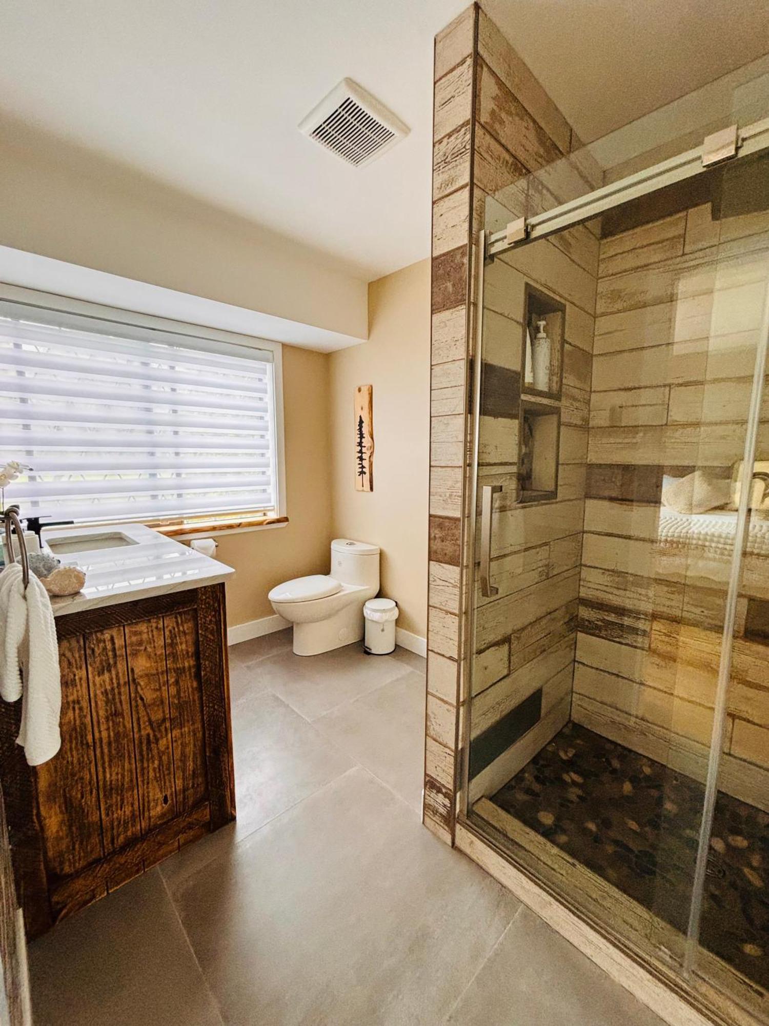 Oceanside Manor - Fancy Room - Golf Course & Beach View Кваликум-Бич Экстерьер фото